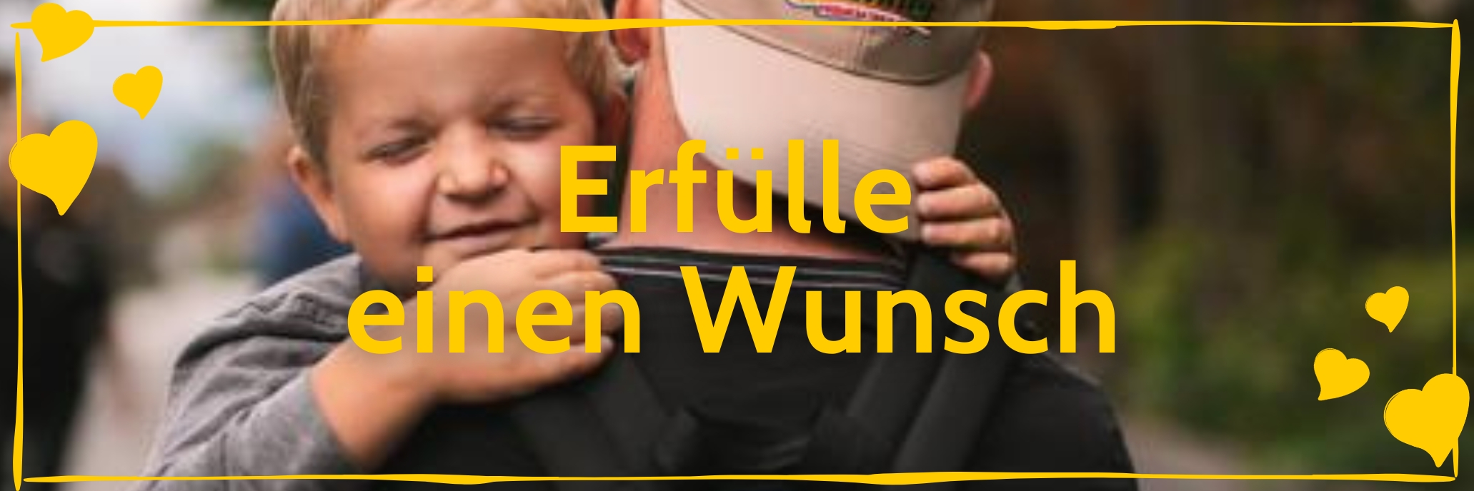 Erfülle einen Wunsch eines schwer kranken MPS-Kindes! MPS-Kind drückt hoffend die Augen zusammen, liegt auf den Armen des Papas | MPS-Austria